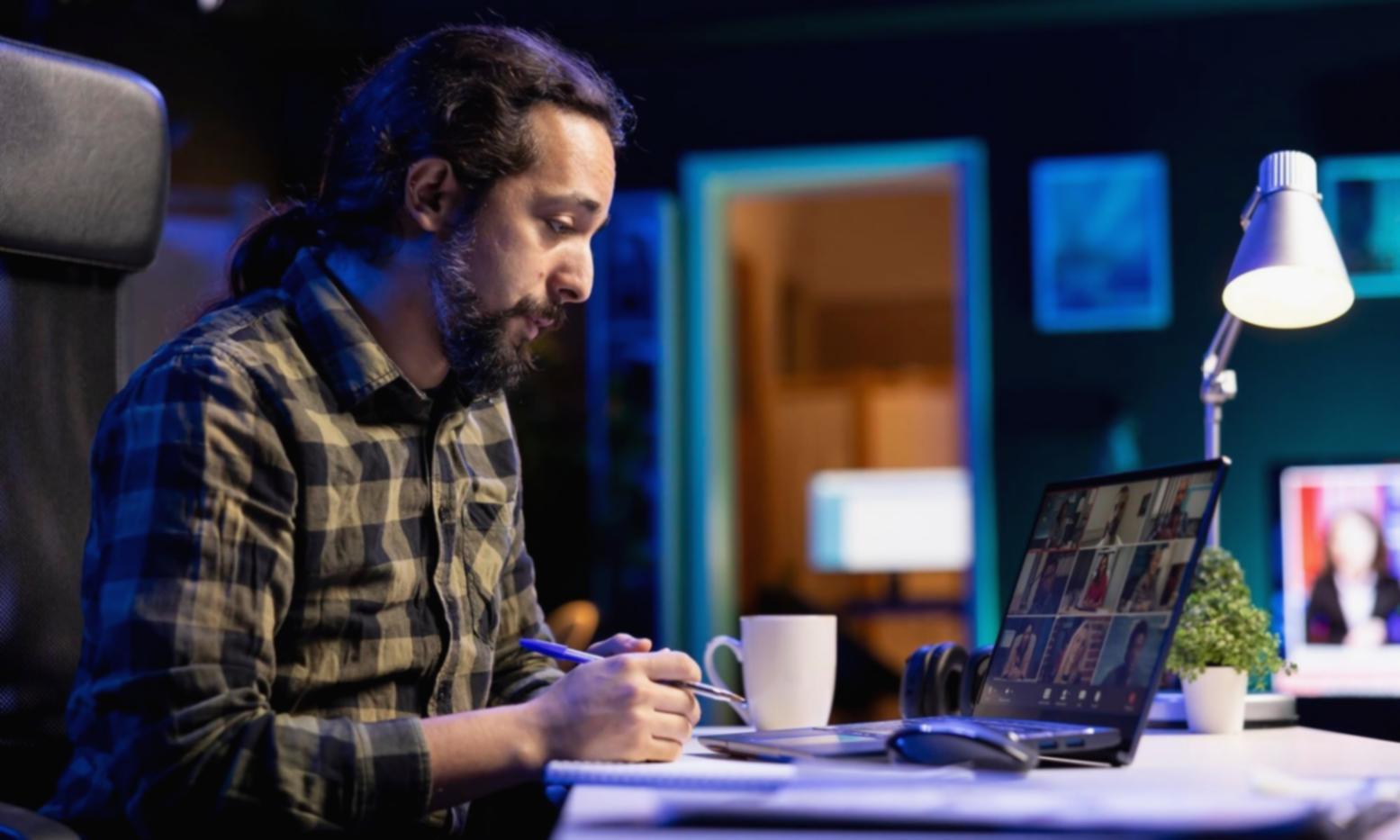 Social casino game development course environment at Vorlixo